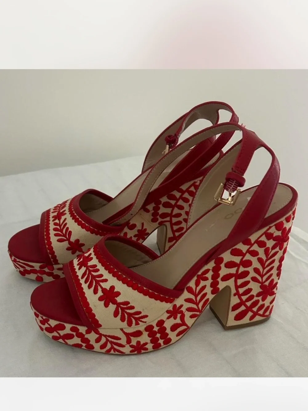 Aldo heels - Picture 1 of 4